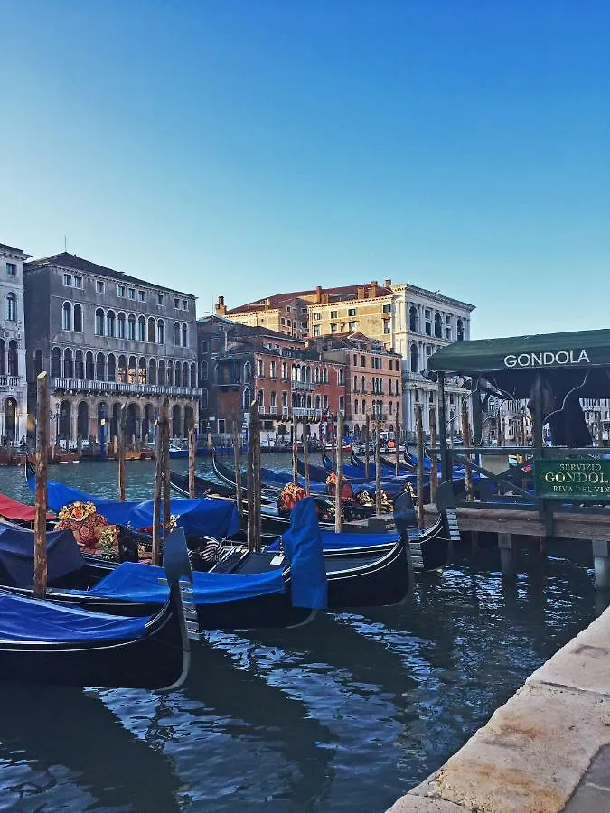 Sei A Rialto Apartment Венеция