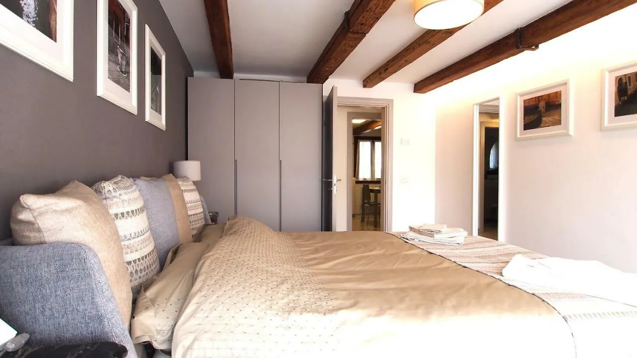 Sei A Rialto Apartment Венеция