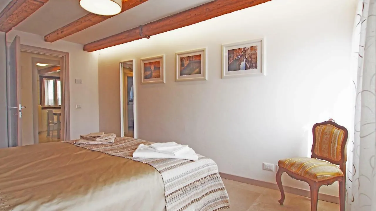 Sei A Rialto Apartment Венеция